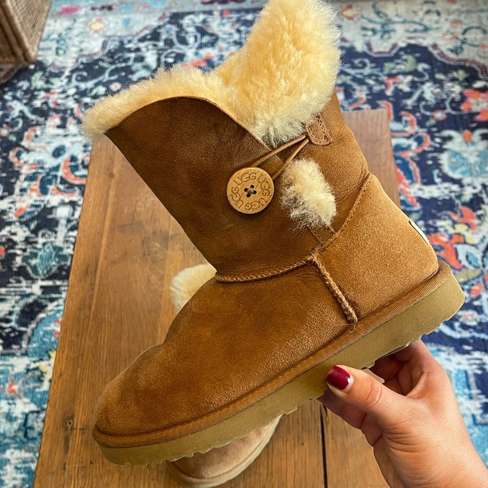 Bailey Button UGGS